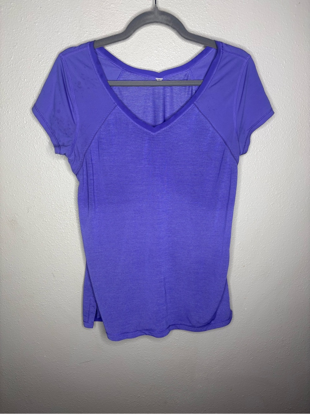 LULULEMON Tee-Shirt 💜PURPLE💜 - Picture 7 of 11